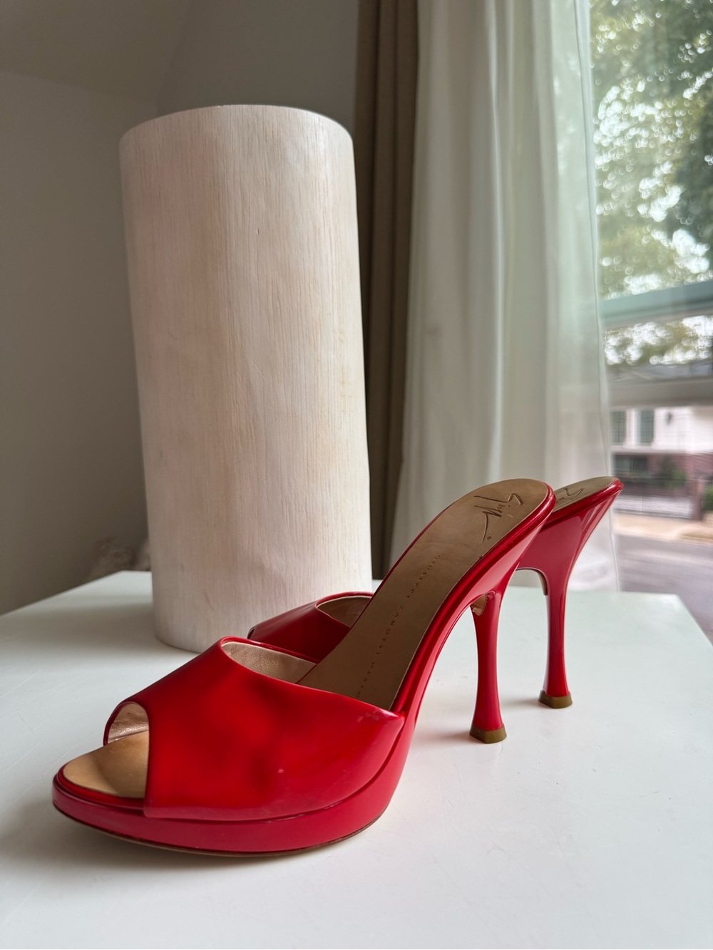 Giuseppe Zanotti Design Red Patent Leather Peep-Toe Mules – Size 38.5 - Picture 6 of 12
